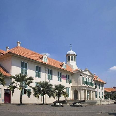 Couleur Hotel Cengkareng Джакарта Екстериор снимка