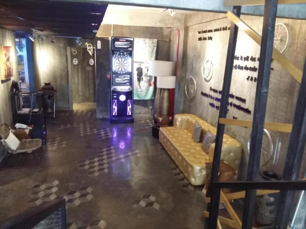 Couleur Hotel Cengkareng Джакарта Екстериор снимка