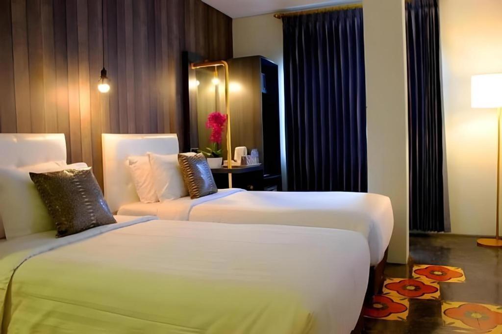 Couleur Hotel Cengkareng Джакарта Екстериор снимка